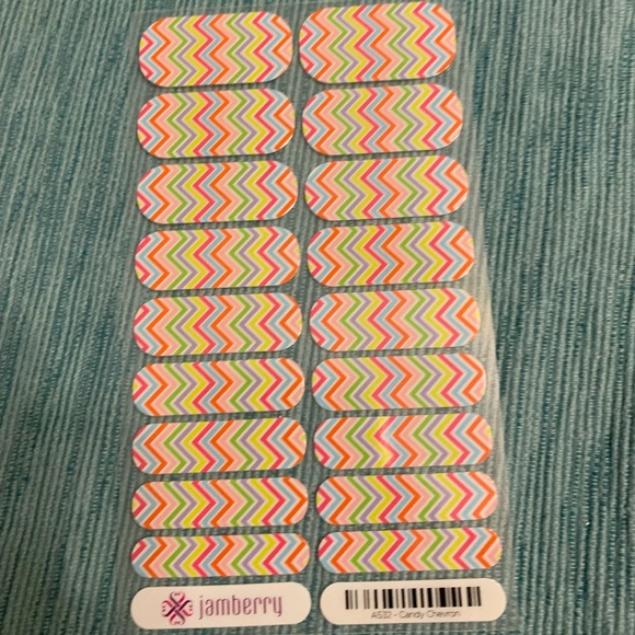 Full sheet of Jamberry’s Candy Chevron wrap. - Picture 1 of 1